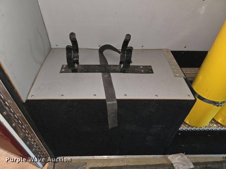 image for item NI9361 1990 Ford F350 XL ambulance