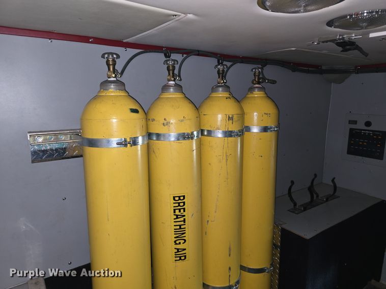 image for item NI9361 1990 Ford F350 XL ambulance