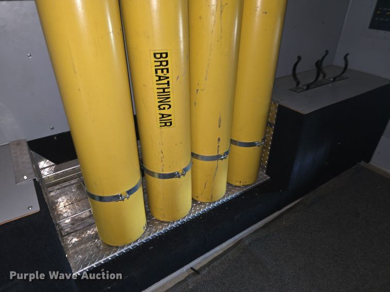 image for item NI9361 1990 Ford F350 XL ambulance