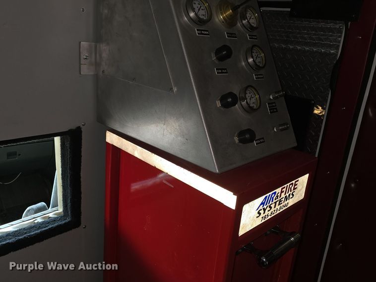 image for item NI9361 1990 Ford F350 XL ambulance