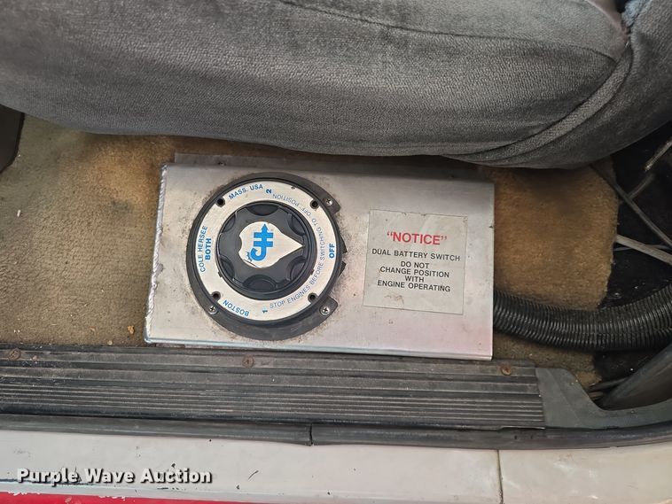 image for item NI9361 1990 Ford F350 XL ambulance