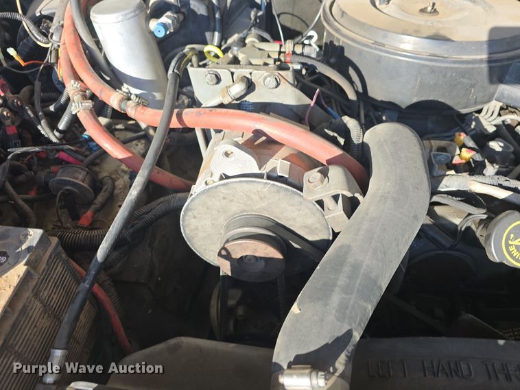 image for item NI9361 1990 Ford F350 XL ambulance