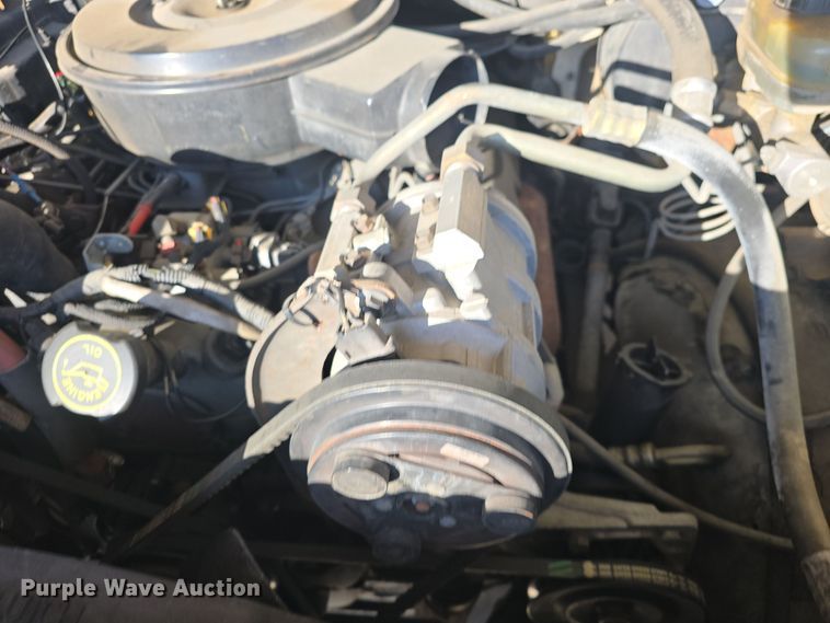 image for item NI9361 1990 Ford F350 XL ambulance