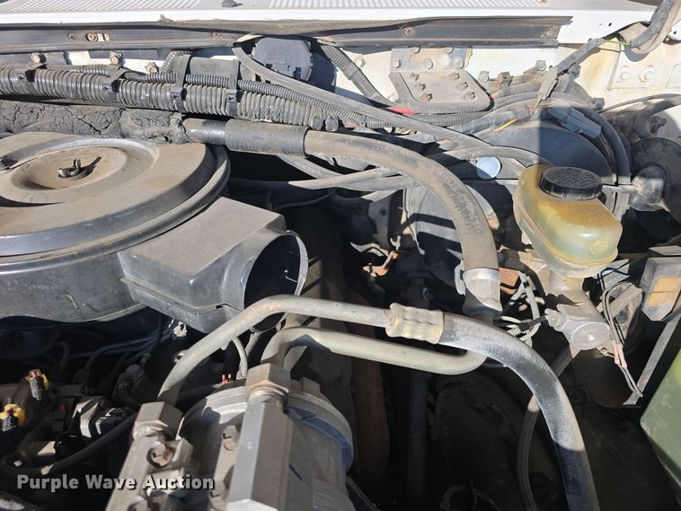 image for item NI9361 1990 Ford F350 XL ambulance