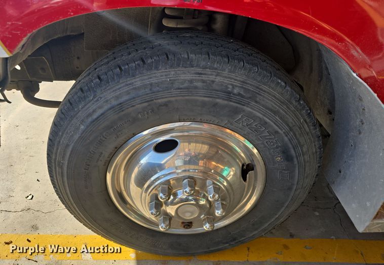 image for item NI9361 1990 Ford F350 XL ambulance