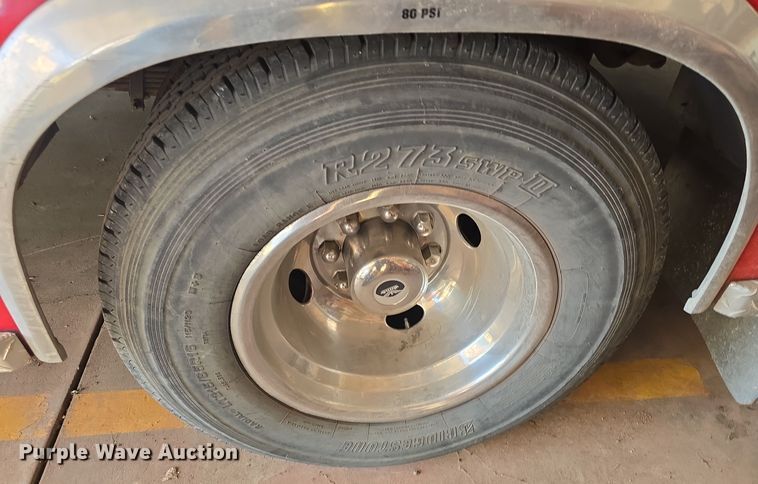 image for item NI9361 1990 Ford F350 XL ambulance