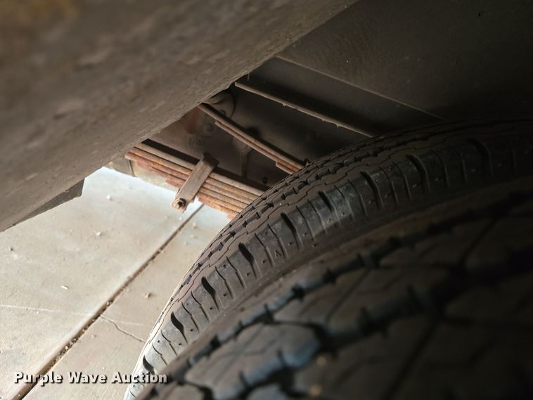 image for item NI9361 1990 Ford F350 XL ambulance