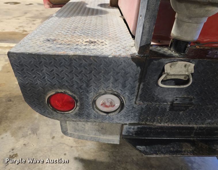 image for item NI9367 2000 Chevrolet Silverado 2500 LS brush fire truck