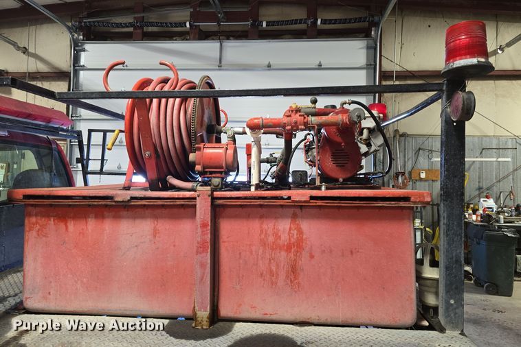 image for item NI9367 2000 Chevrolet Silverado 2500 LS brush fire truck