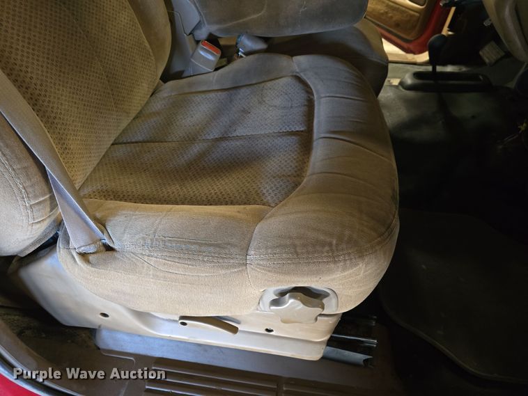 image for item NI9367 2000 Chevrolet Silverado 2500 LS brush fire truck