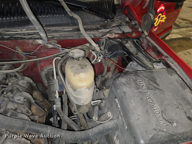 image for item NI9367 2000 Chevrolet Silverado 2500 LS brush fire truck