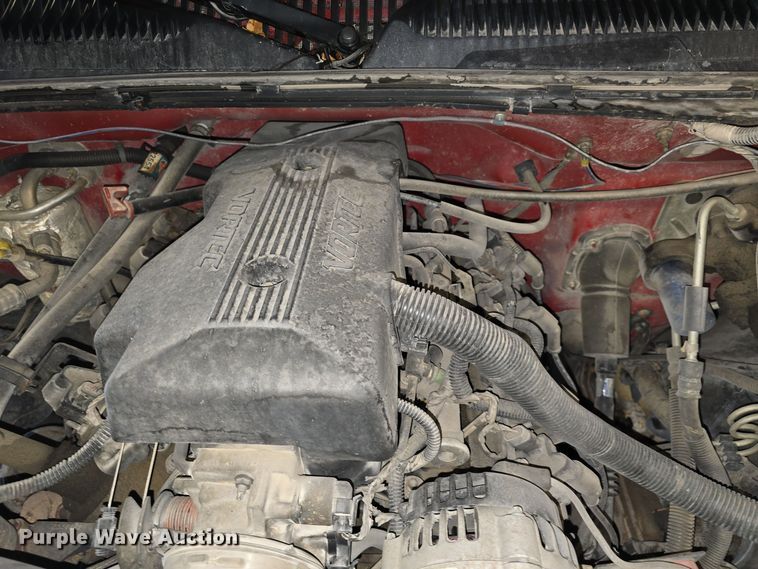 image for item NI9367 2000 Chevrolet Silverado 2500 LS brush fire truck