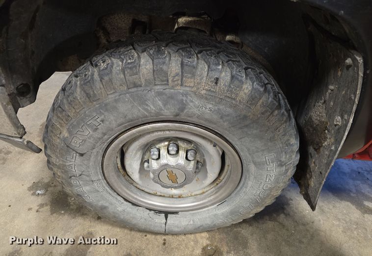 image for item NI9367 2000 Chevrolet Silverado 2500 LS brush fire truck