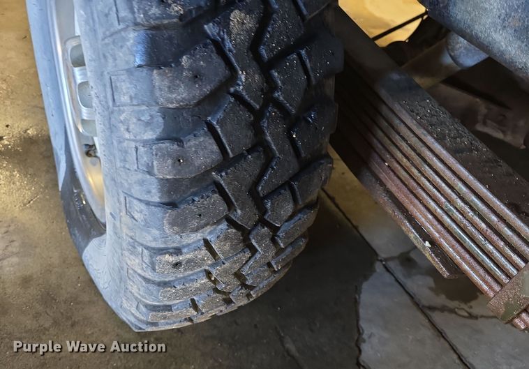 image for item NI9367 2000 Chevrolet Silverado 2500 LS brush fire truck