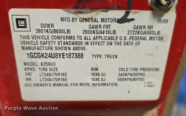 image for item NI9367 2000 Chevrolet Silverado 2500 LS brush fire truck