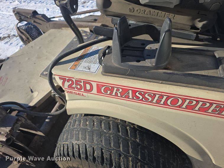 image for item NI9370 Grasshopper 725DT6 ZTR lawn mower