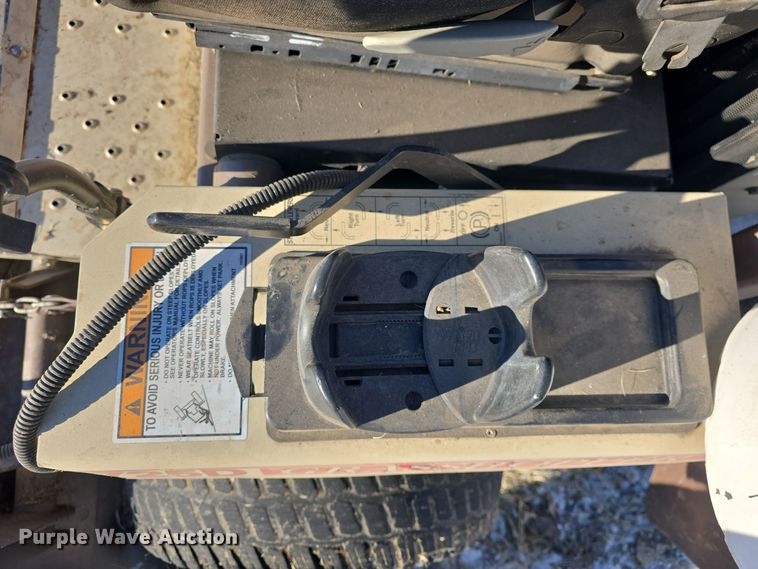 image for item NI9370 Grasshopper 725DT6 ZTR lawn mower