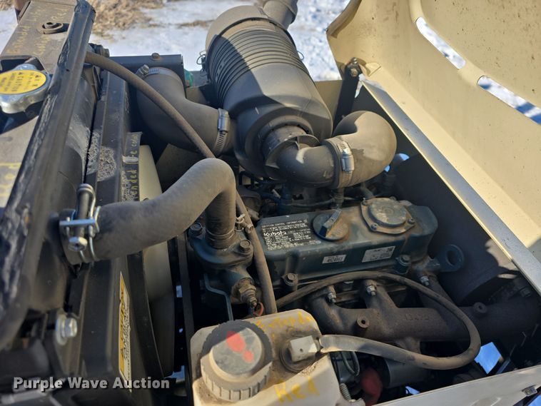 image for item NI9370 Grasshopper 725DT6 ZTR lawn mower