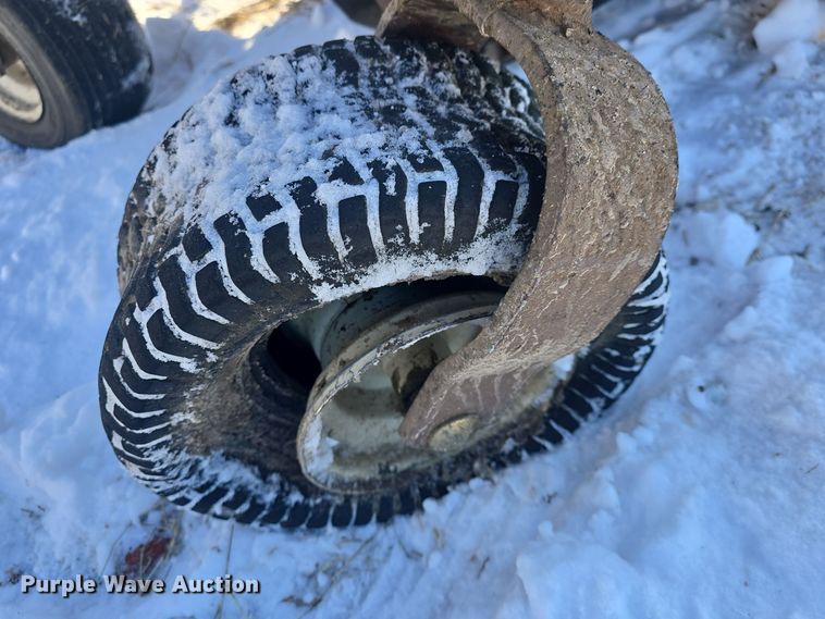 image for item NI9370 Grasshopper 725DT6 ZTR lawn mower