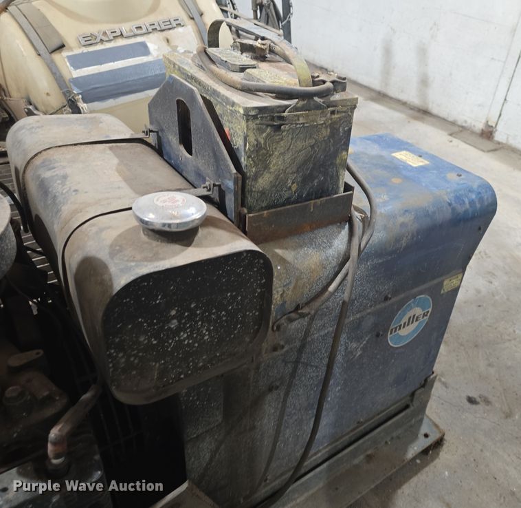 image for item NI9374 Miller AEAD-200LE welder/generator