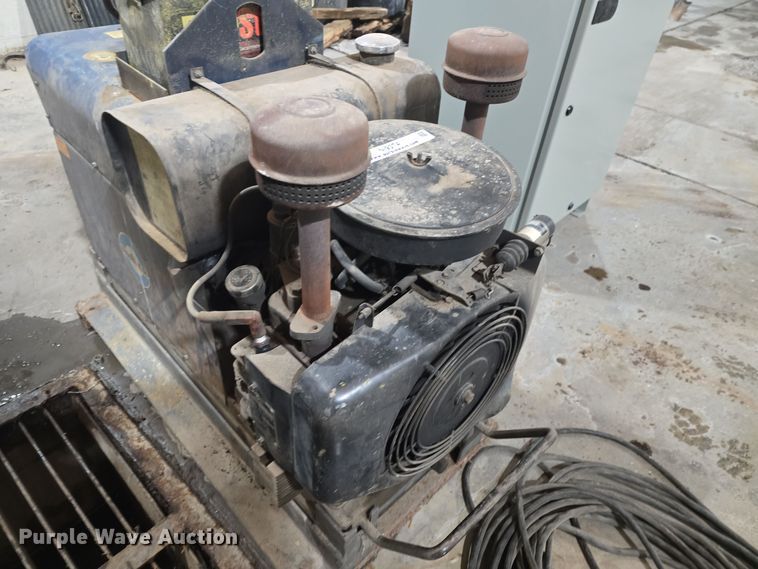 image for item NI9374 Miller AEAD-200LE welder/generator