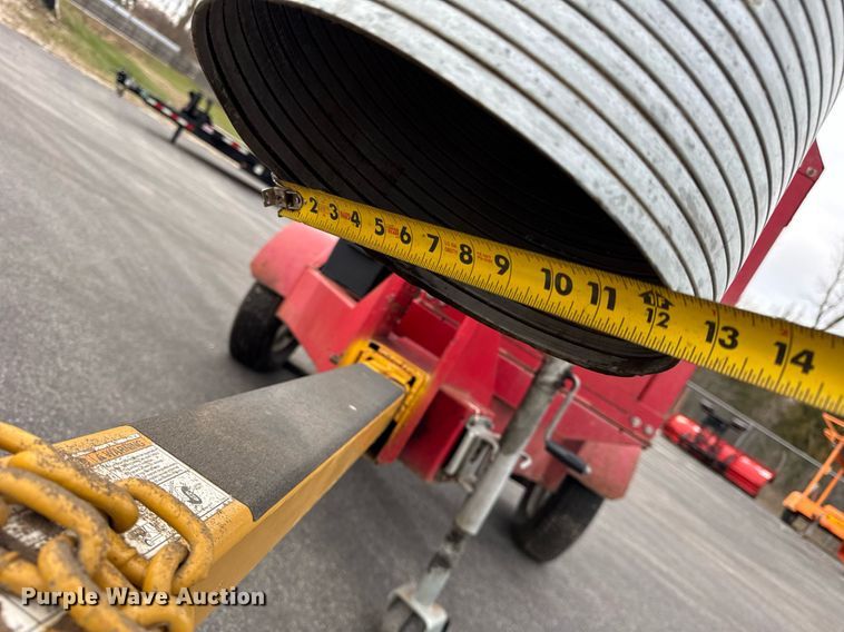 image for item OG9776 2009 Giant Vac TM4901JDTB-HW leaf vacuum trailer 