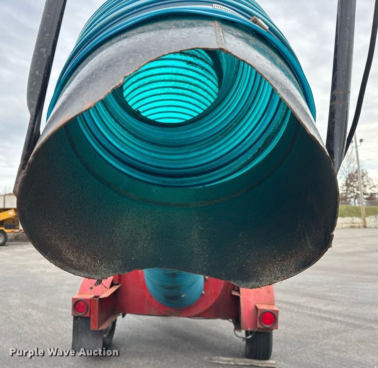 image for item OG9776 2009 Giant Vac TM4901JDTB-HW leaf vacuum trailer 