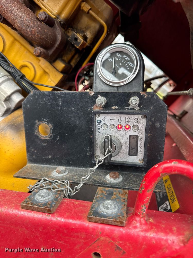 image for item OG9776 2009 Giant Vac TM4901JDTB-HW leaf vacuum trailer 