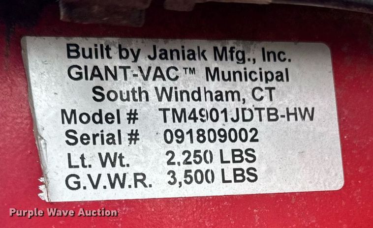 image for item OG9776 2009 Giant Vac TM4901JDTB-HW leaf vacuum trailer 