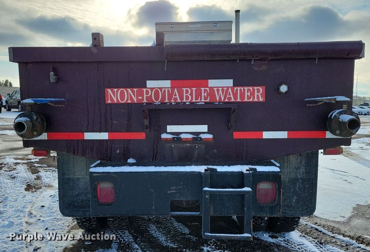 image for item OH9498 1991 International 4900 water truck