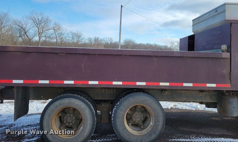 image for item OH9498 1991 International 4900 water truck