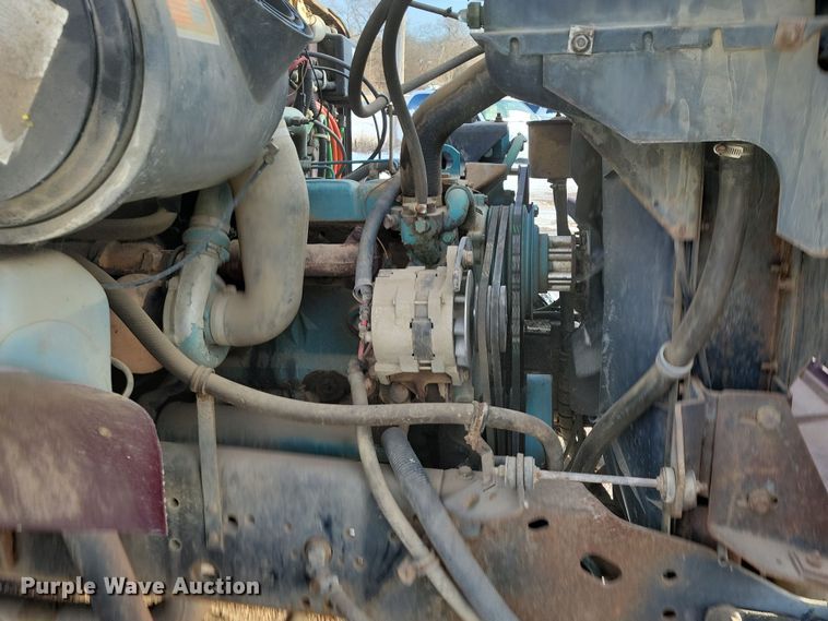 image for item OH9498 1991 International 4900 water truck