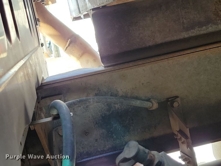 image for item OH9498 1991 International 4900 water truck