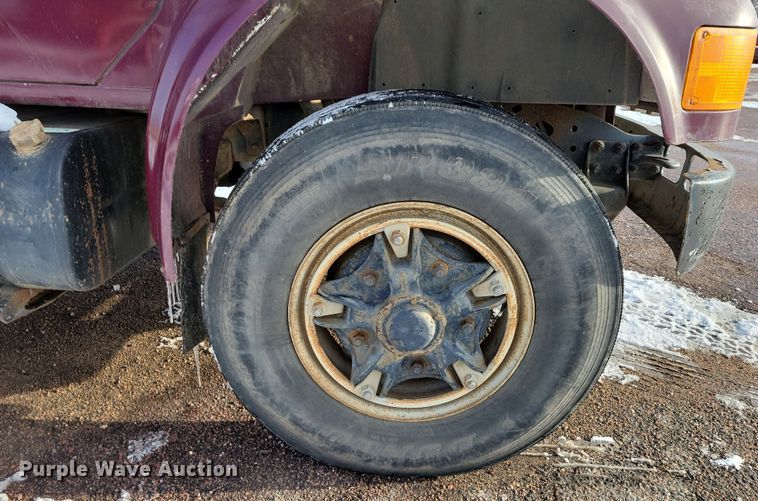 image for item OH9498 1991 International 4900 water truck