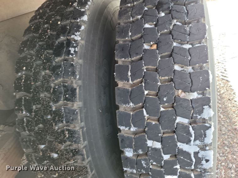 image for item OH9498 1991 International 4900 water truck