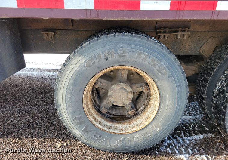 image for item OH9498 1991 International 4900 water truck