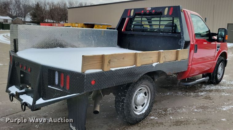image for item OH9505 2010 Ford  F250 Super Duty flatbed pickup truck