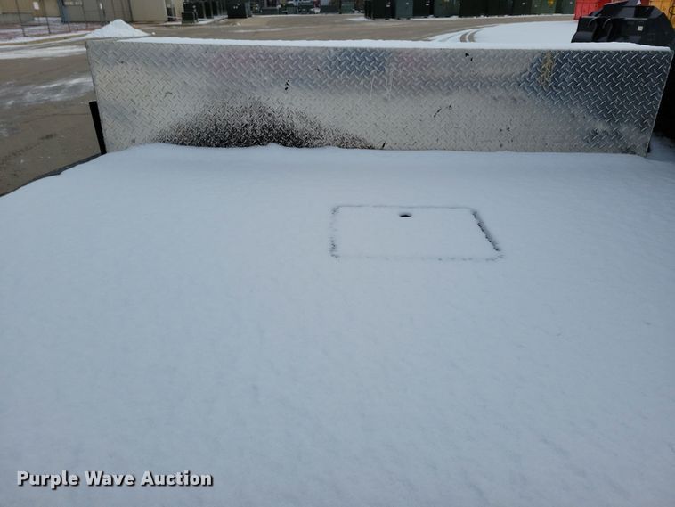 image for item OH9505 2010 Ford  F250 Super Duty flatbed pickup truck