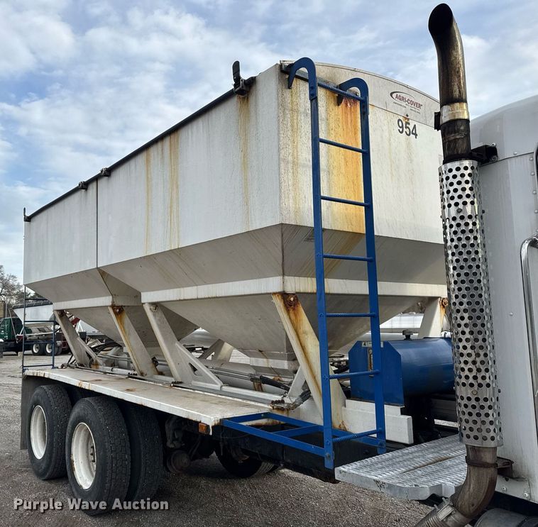 image for item DH9220 2003 Kenworth T300 fertilizer delivery truck