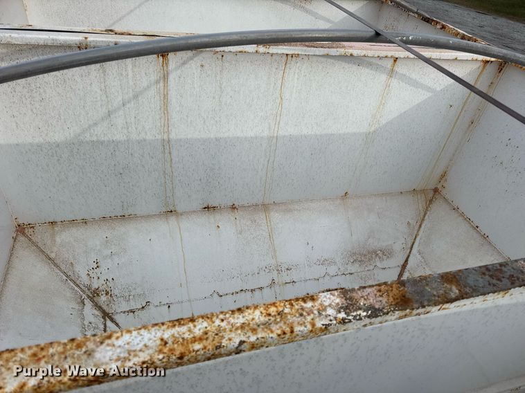 image for item DH9220 2003 Kenworth T300 fertilizer delivery truck