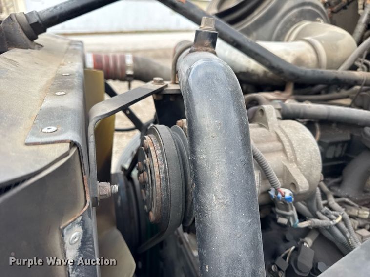 image for item DH9220 2003 Kenworth T300 fertilizer delivery truck