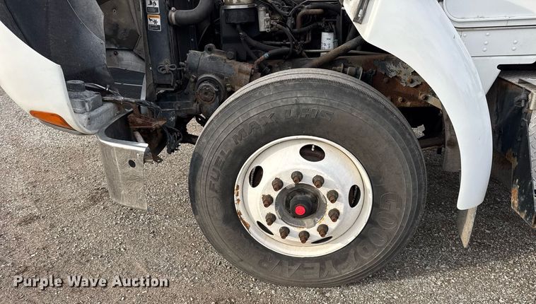 image for item DH9220 2003 Kenworth T300 fertilizer delivery truck