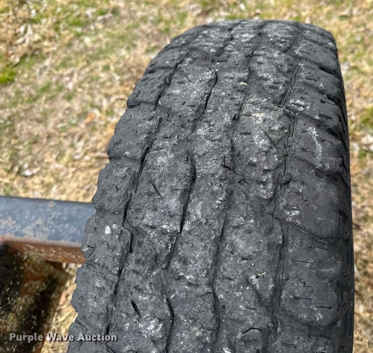 image for item DO0146 (2) header trailers