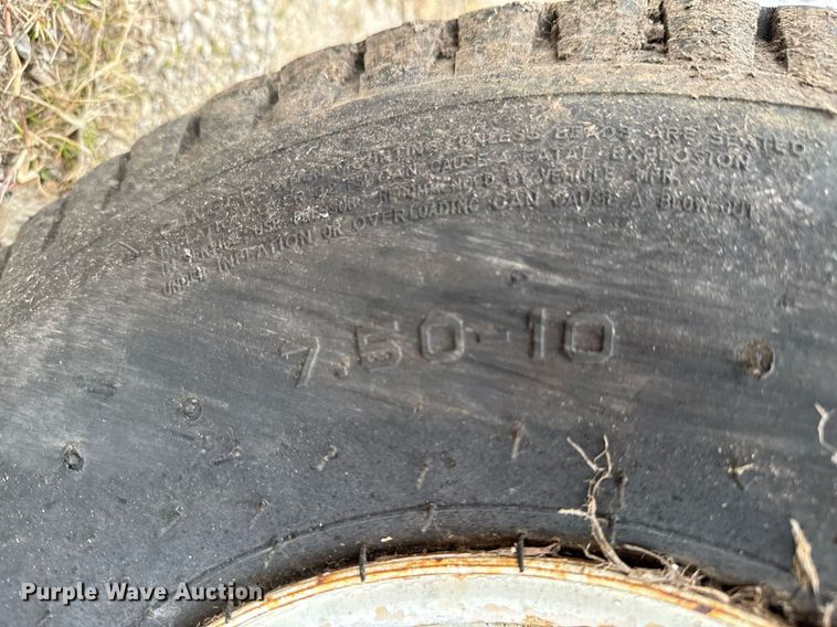 image for item DO0146 (2) header trailers