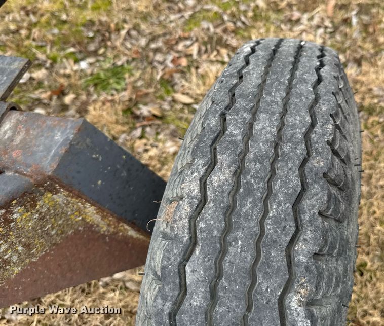 image for item DO0146 (2) header trailers