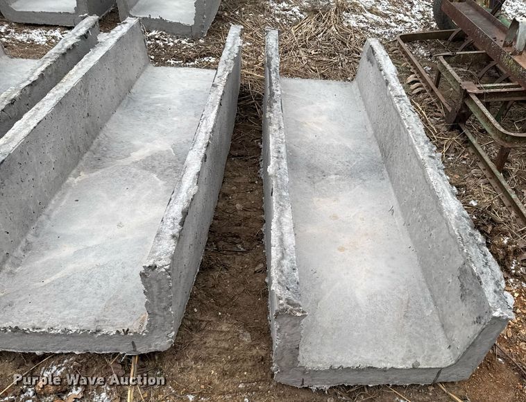 image for item DO0224 (10) bunk feeders