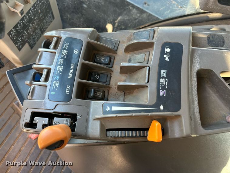 image for item DP6102 2012 John Deere 9410R 4WD tractor