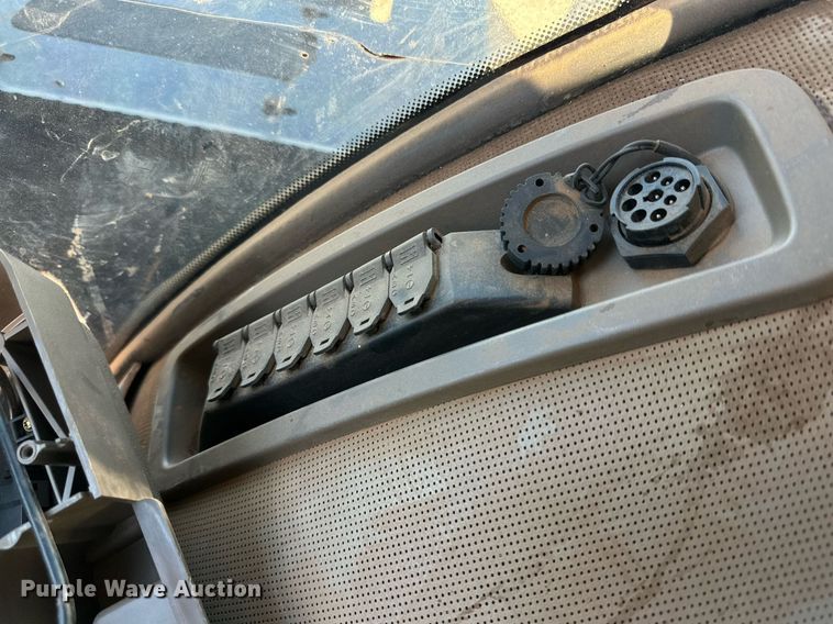 image for item DP6102 2012 John Deere 9410R 4WD tractor