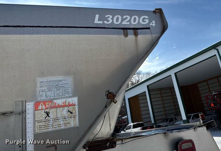 image for item DW2477 2001 International 2554 applicator truck