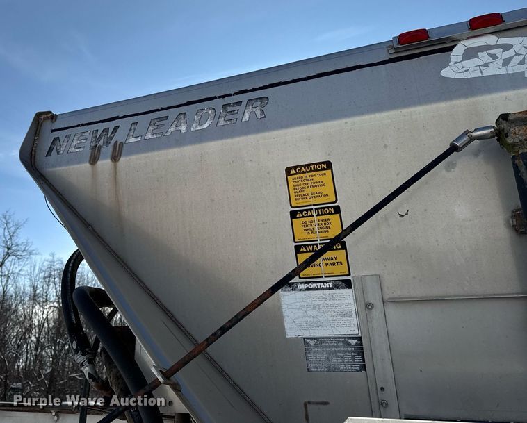 image for item DW2477 2001 International 2554 applicator truck